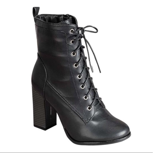 ❗️Last Pair sz 10❗️Black Leather Heel Booties - Picture 5 of 6